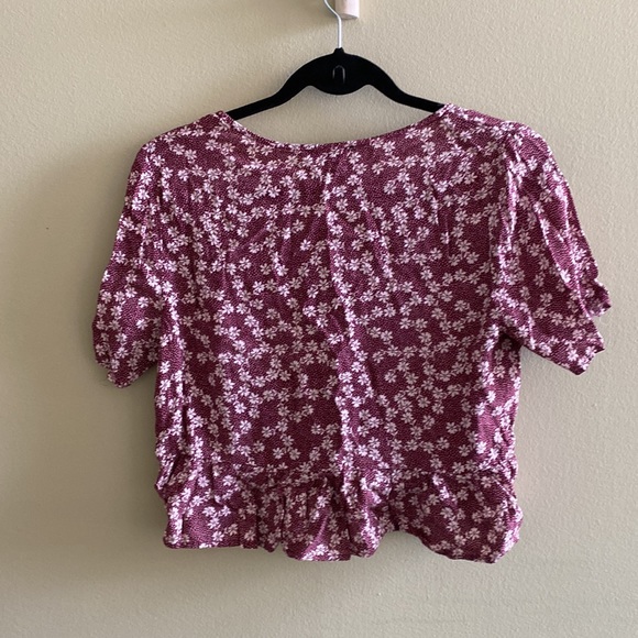 Forever 21 Red Ditsy Floral Print Button Up Top Size L - Picture 7 of 7